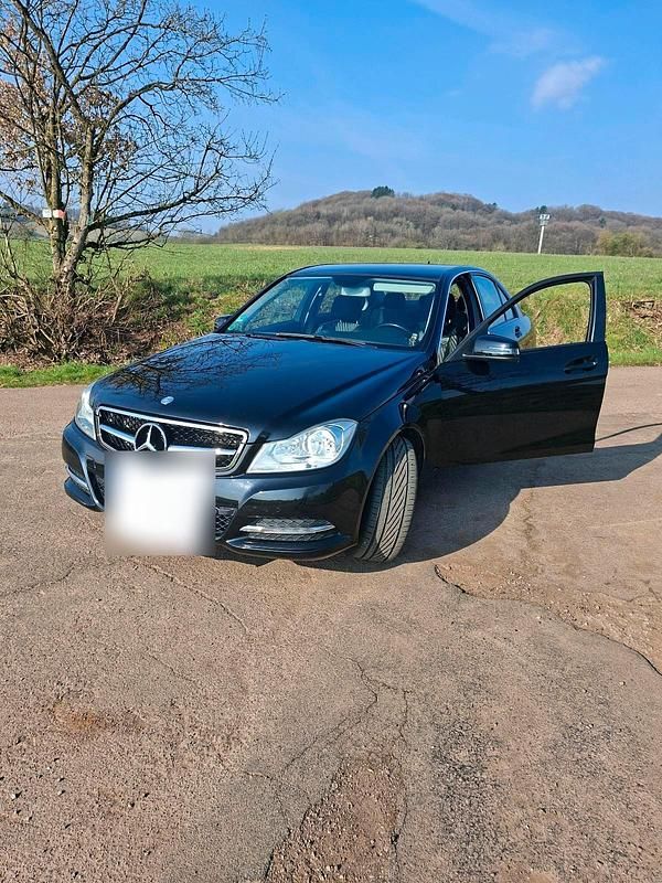 Gebraucht Mercedes C180 156 PS (114 kW) 2013 Schwarz Limousine