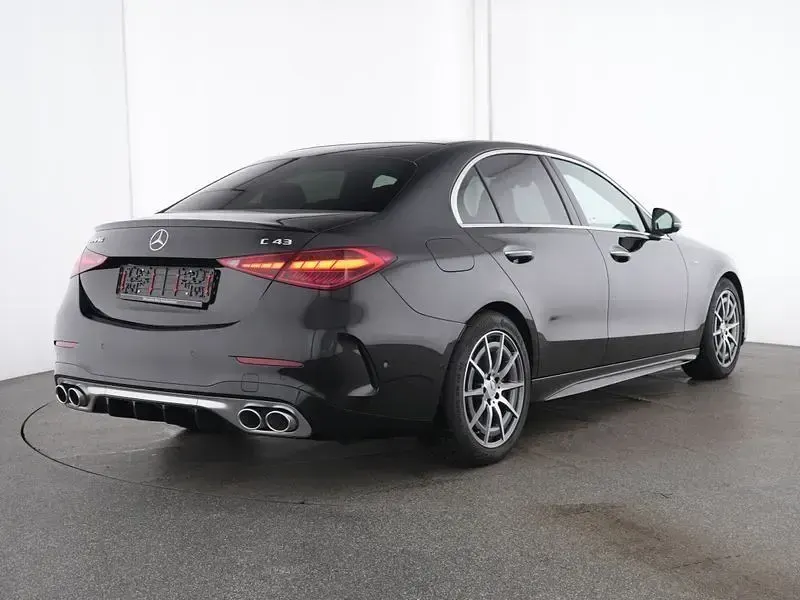 Gebraucht Mercedes C43 AMG AMG 422 PS (310 kW) 2025 Lack obsidianschwarz Limousine