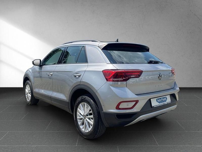 Gebraucht VW T-Roc Life 150 PS (110 kW) 2022 Pyrit silber metallic (metallic) SUV