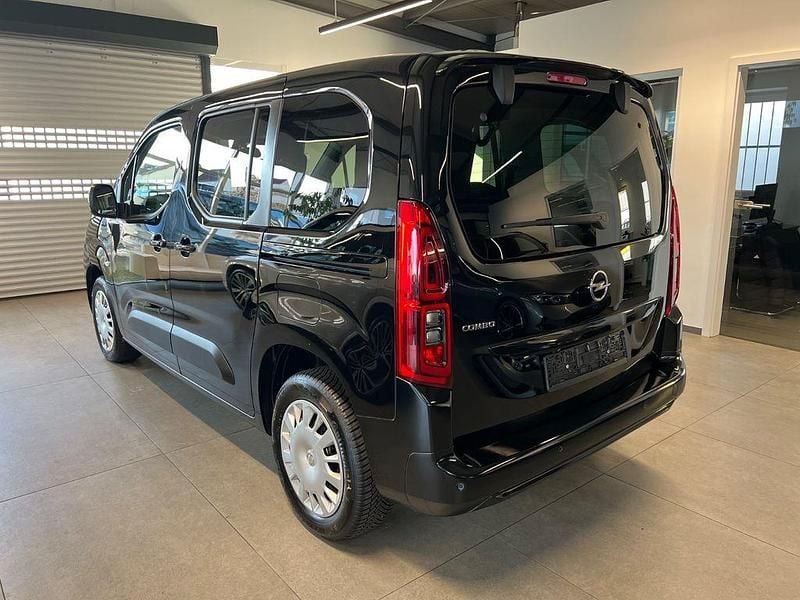 Gebraucht Opel Combo Life Elegance 131 PS (96 kW) 2022 Schwarz Van / Kleinbus