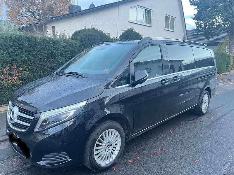 Gebraucht Mercedes V250 Avantgarde Edition 190 PS (139 kW) 2018 Schwarz Van / Kleinbus