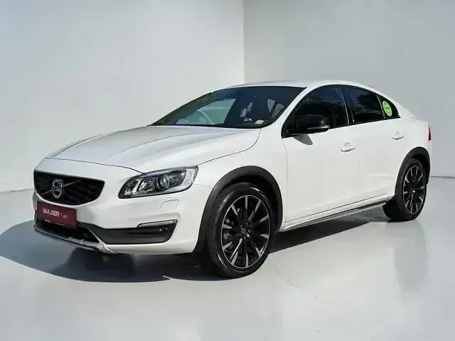 Gebraucht Volvo S60 CC Summum 190 PS (139 kW) 2016 Weiß Limousine