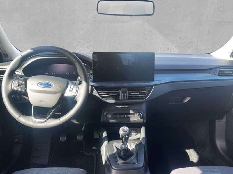 Gebraucht Ford Focus Active X 125 PS (91 kW) 2024 Chromablau metallic Kombi
