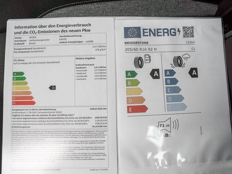 Neu Skoda Kamiq Selection 116 PS (85 kW) 2025 Grau SUV