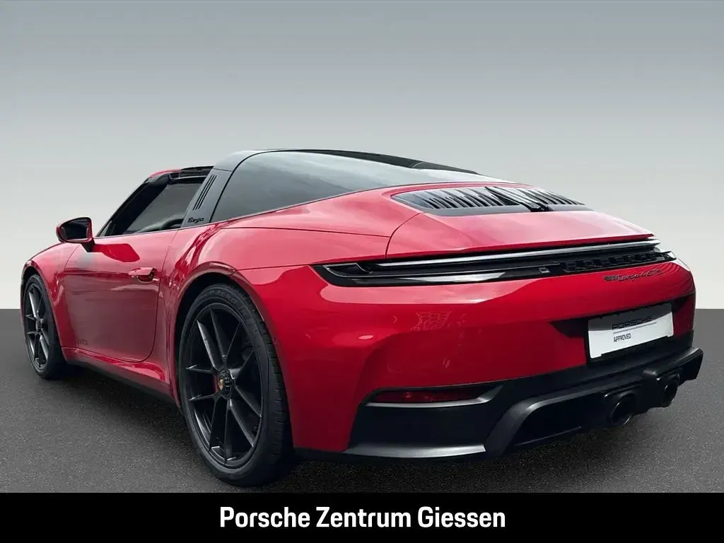 Gebraucht Porsche 992 541 PS (397 kW) 2025 Rot Coupé