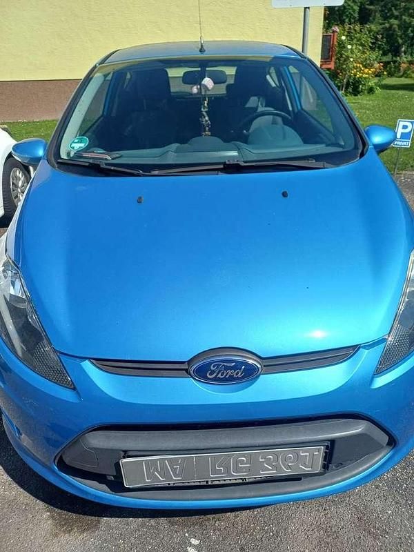 Blau Gebraucht 2009 Ford Fiesta Trend Kleinwagen | 3.200 € (Fairer Preis) - Bild 1/4