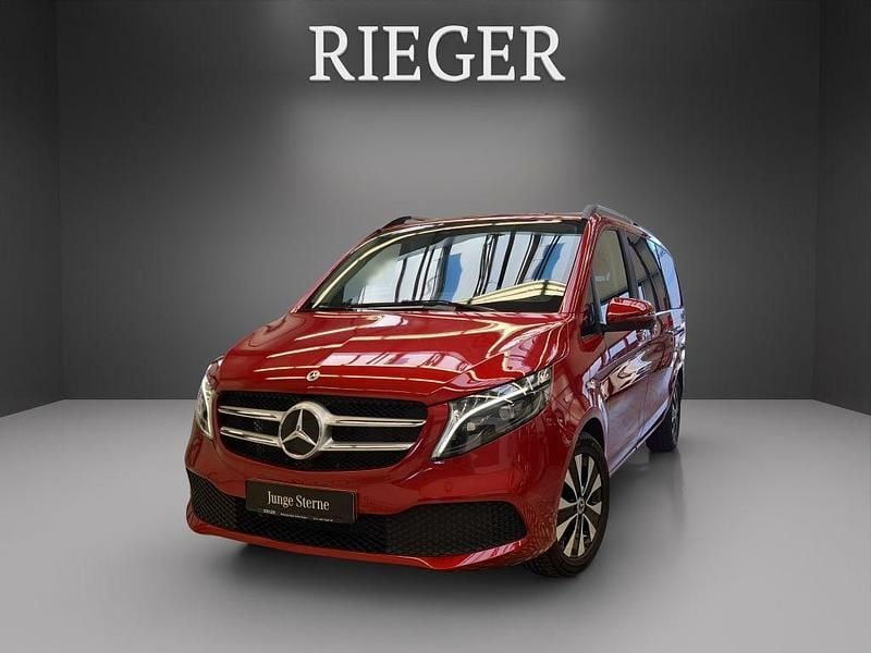 Rot Gebraucht 2024 Mercedes V220 Edition Van / Kleinbus | 55.399 € (Etwas zu teuer) - Bild 1/4
