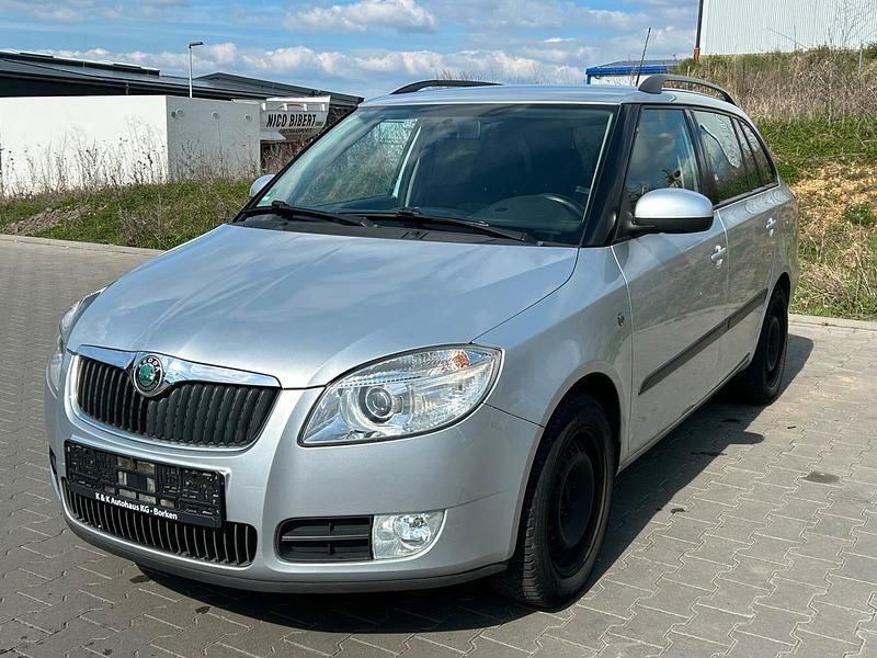 Silber Gebraucht 2008 Skoda Fabia Kleinwagen | 1.390 € (Superpreis) - Bild 1/4