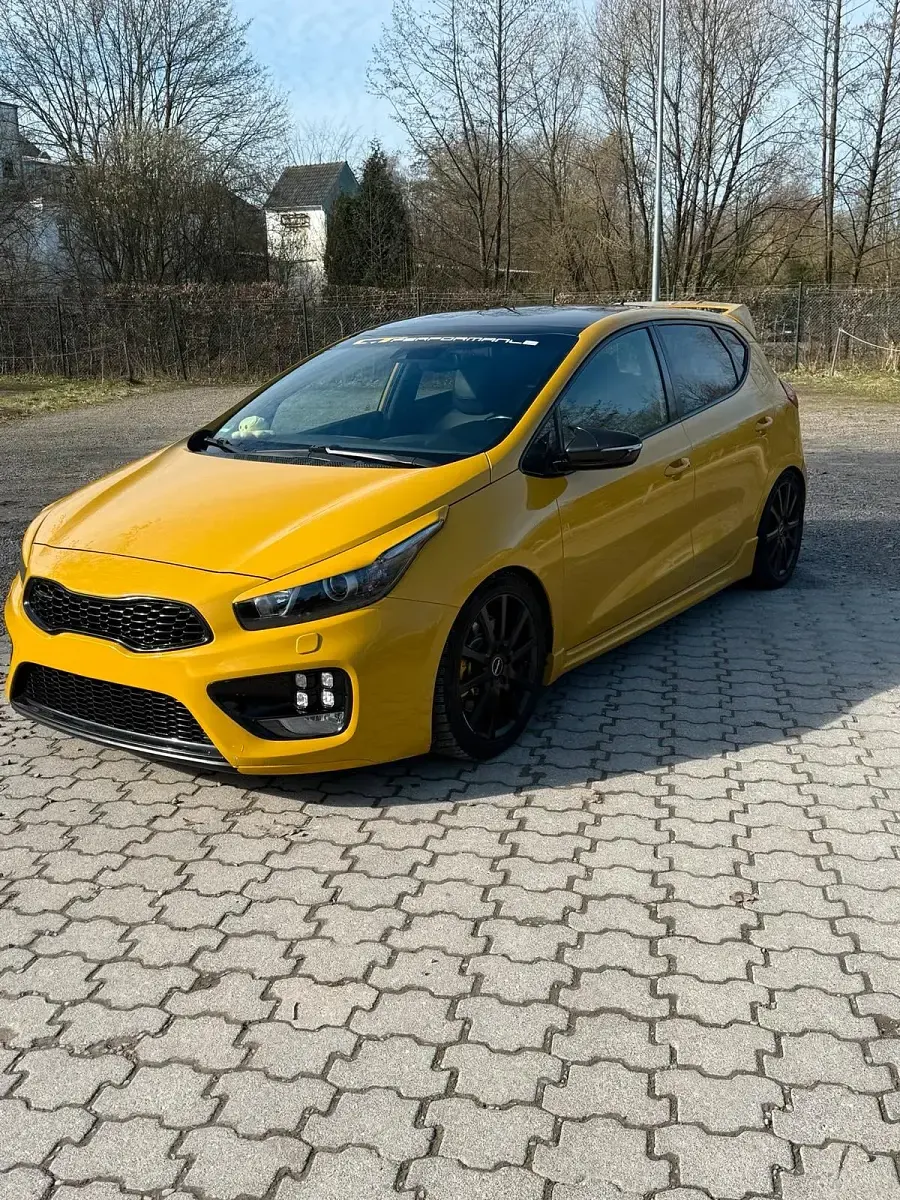 Gebraucht Kia Ceed GT GT 204 PS (150 kW) 2016 Gelb Coupé