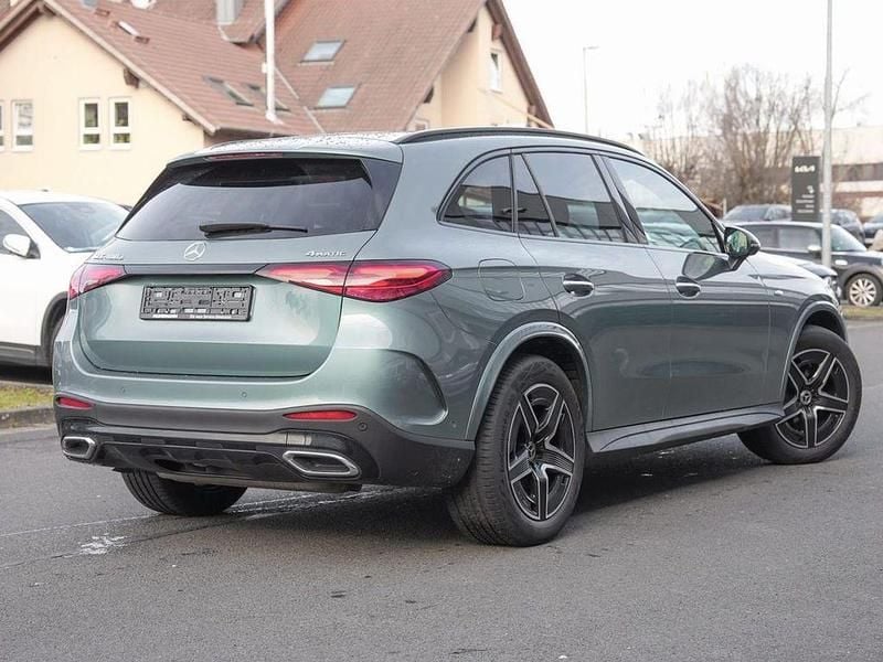 Gebraucht Mercedes GLC400d AMG 381 PS (280 kW) 2025 Verdesilber metallic SUV