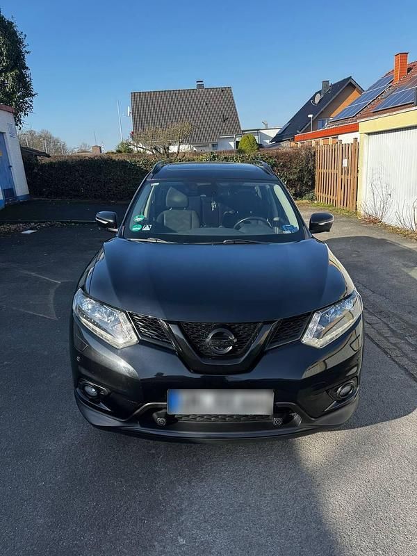 Gebraucht Nissan X-Trail 131 PS (96 kW) 2015 Schwarz SUV