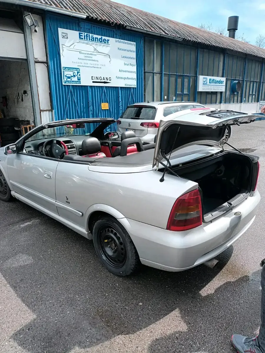 Gebraucht Opel Astra 147 PS (108 kW) 2005 Silber Cabrio