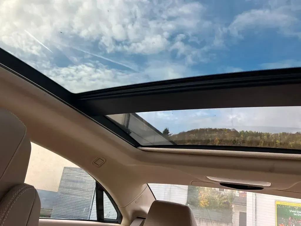 Gebraucht Mercedes E350 292 PS (214 kW) 2011 Schwarz Coupé
