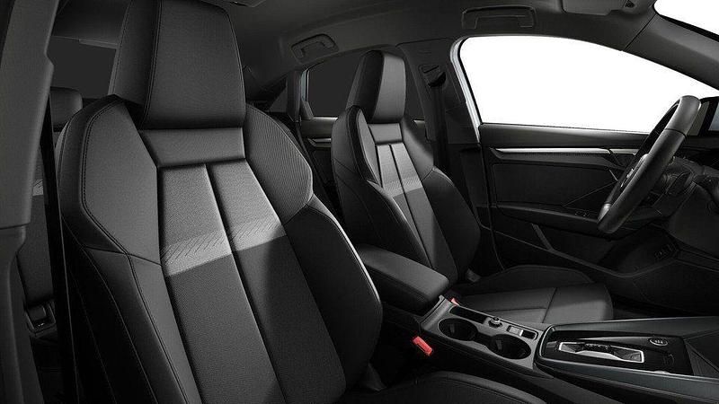 Gebraucht Audi A3 S-Line 150 PS (110 kW) 2025 Gletscherweiß metallic Limousine