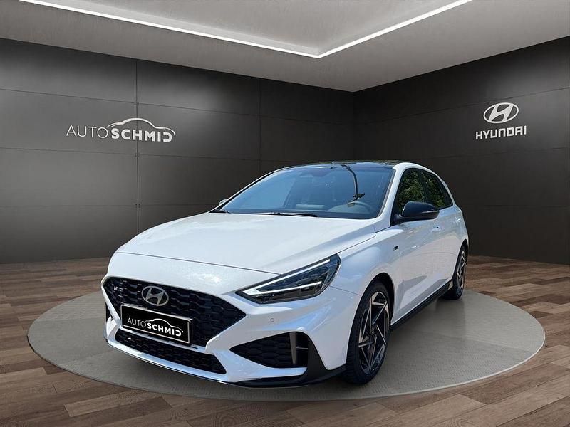 Serenity white / mic Neu 2025 Hyundai i30 N Line Limousine | 29.790 € (Etwas zu teuer) - Bild 1/4