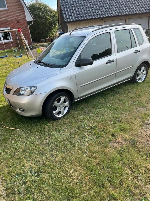 Gebraucht Mazda 2 80 PS (58 kW) 2004 Silber Kleinwagen