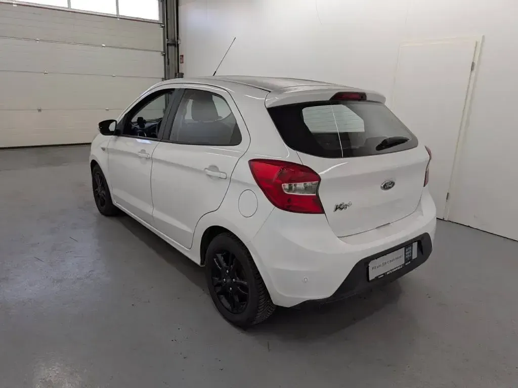 Usata Ford Ka 86 CV (63 kW) 2017 Bianco Berlina