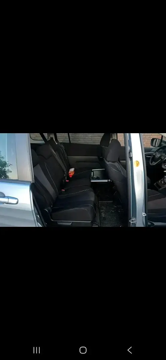 Gebraucht Mazda 5 116 PS (85 kW) 2011 Blau Van / Kleinbus