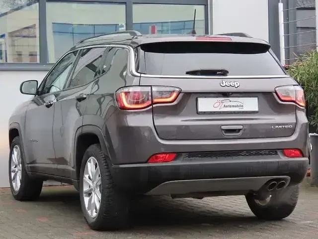 Käytetty Jeep Compass 243 HP (178 kW) 2021 Valkoinen Katumaasturi