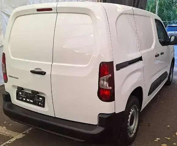 Gebraucht Citroën Berlingo 102 PS (75 kW) 2022 Weiss banquise Van / Kleinbus
