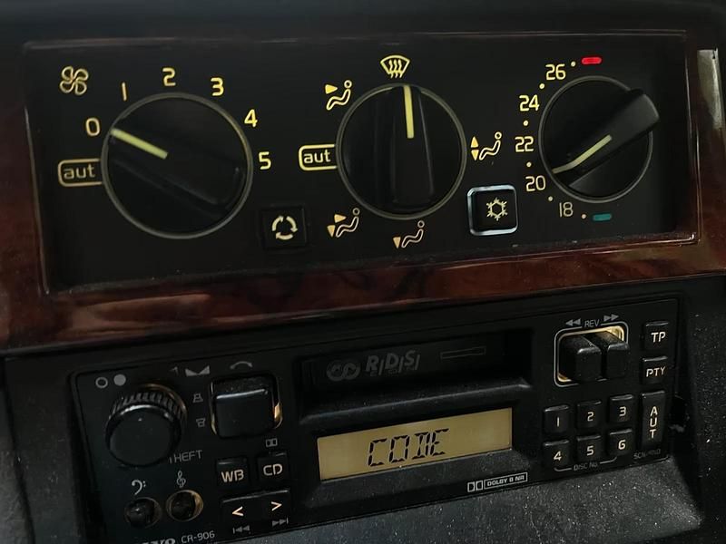 Gebraucht Volvo 940 135 PS (99 kW) 1997 Schwarz Kombi