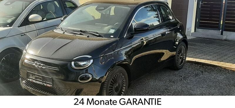 Schwarz Gebraucht 2021 Fiat 500e Icon Limousine | 16.990 € (Fairer Preis) - Bild 1/4