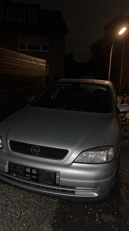 Silber Gebraucht 2003 Opel Astra Limousine | 3.700 € (Teuer) - Bild 1/1