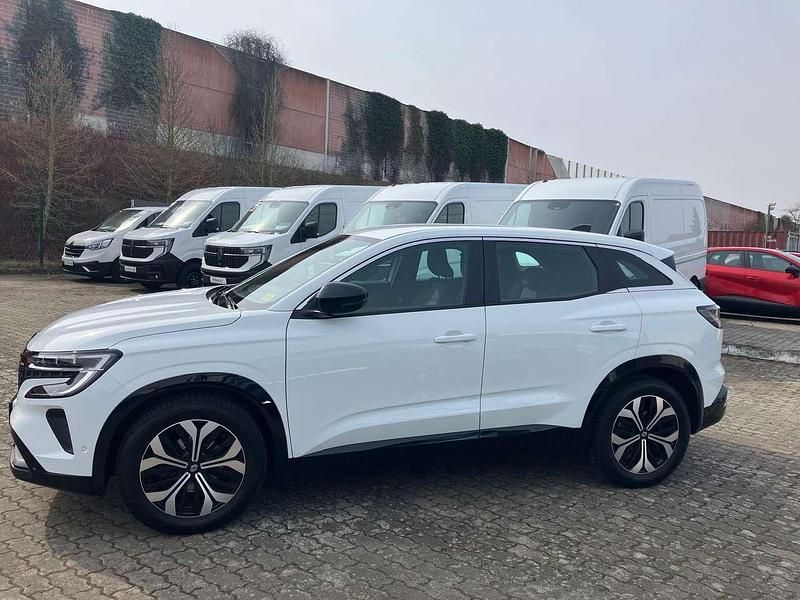 Gebraucht Renault Austral Evolution 158 PS (116 kW) 2024 Gletscherweiss SUV