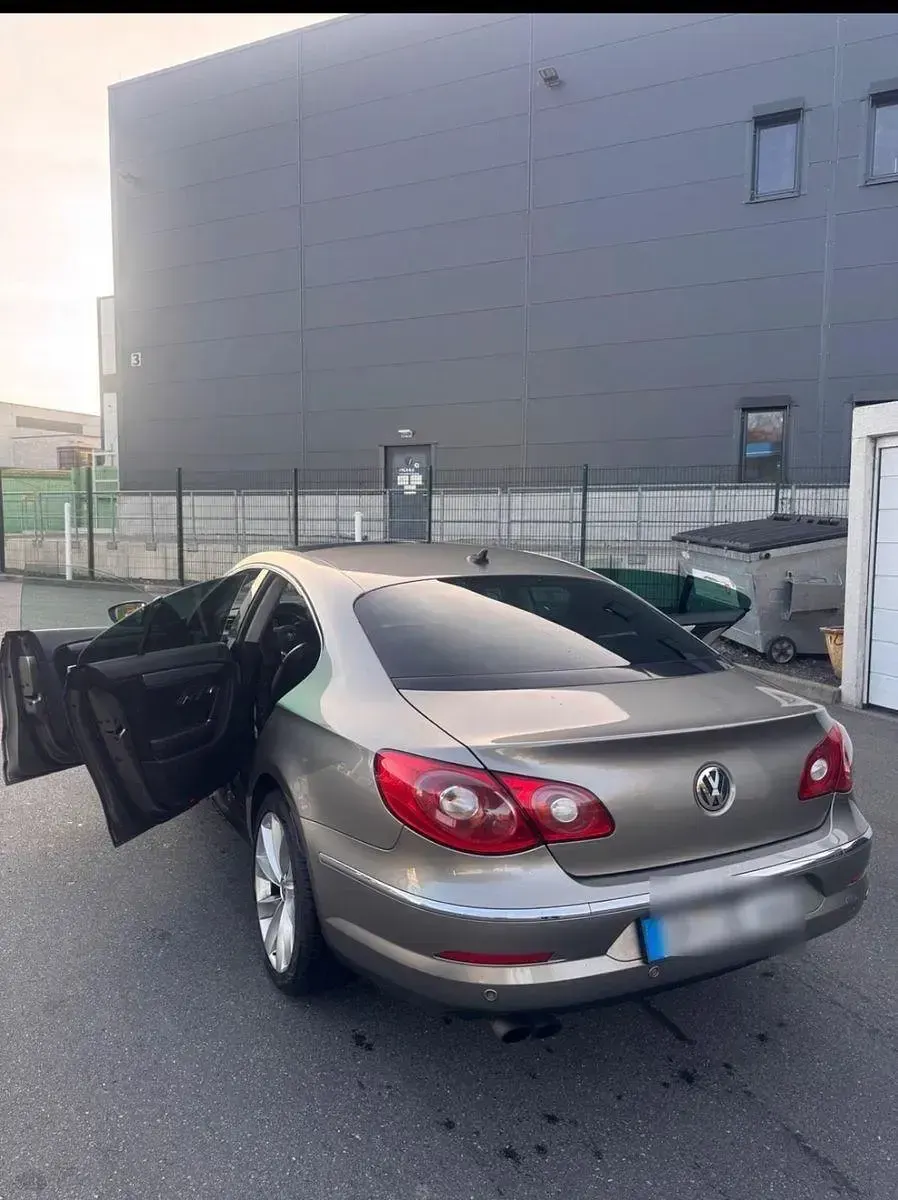 Gebraucht VW CC 160 PS (117 kW) 2009 Braun Limousine