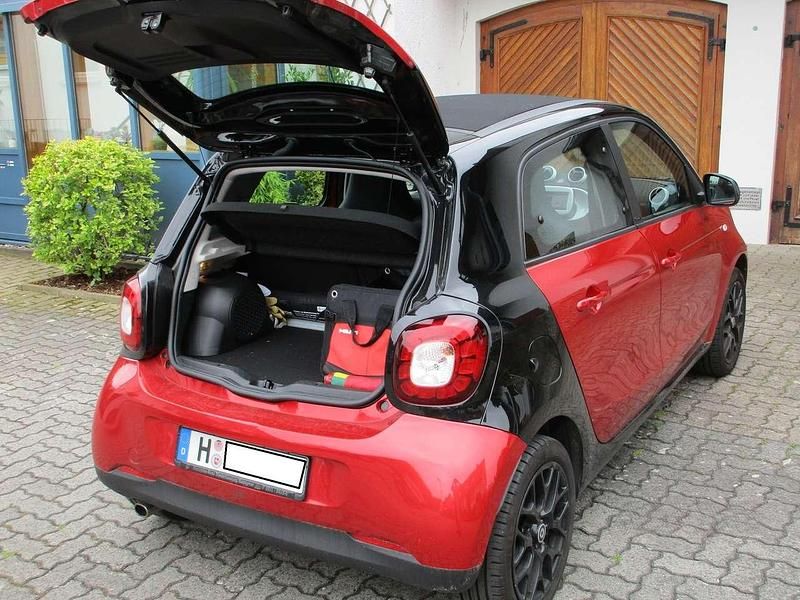 Second-hand Smart ForFour Prime 71 CP (52 kW) 2014 Roșu Hatchback