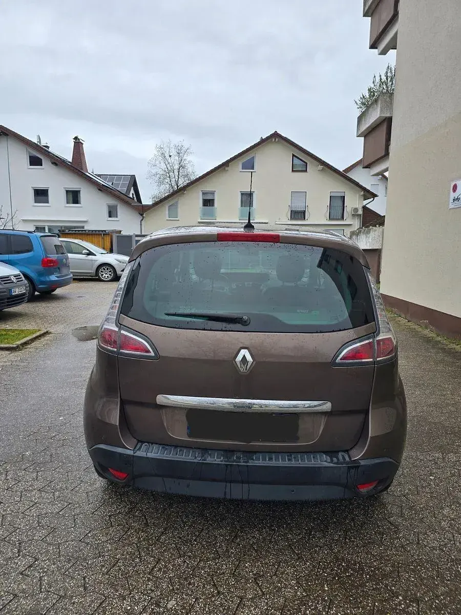Gebraucht Renault Scénic III Expression 110 PS (80 kW) 2013 Braun Van / Kleinbus