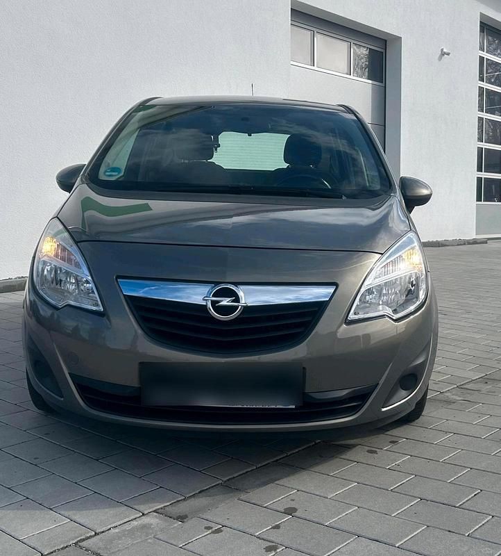 Gebraucht Opel Meriva Active 120 PS (88 kW) 2013 Braun Van / Kleinbus