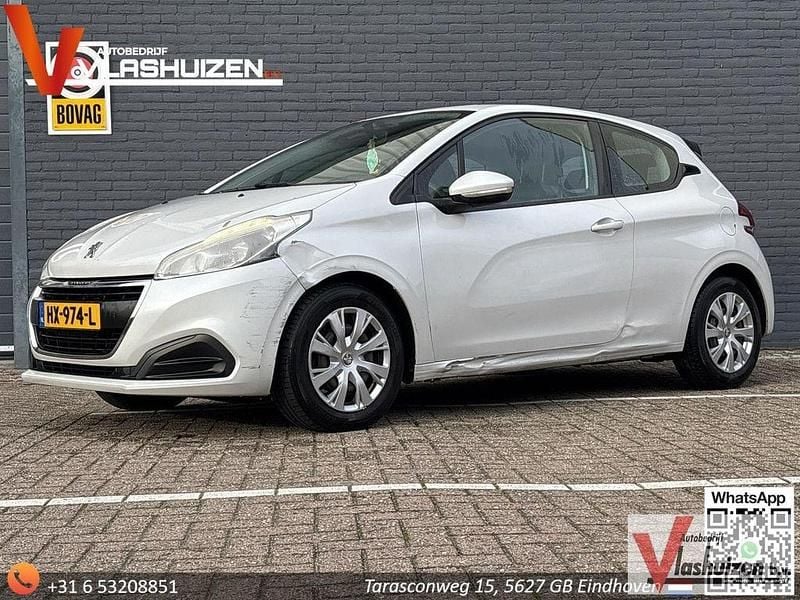Weiß Gebraucht 2016 Peugeot 208 Active Kleinwagen | 2.350 € (Guter Preis) - Bild 1/4