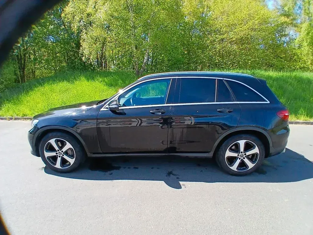Gebraucht Mercedes GLC220 170 PS (125 kW) 2019 Schwarz SUV