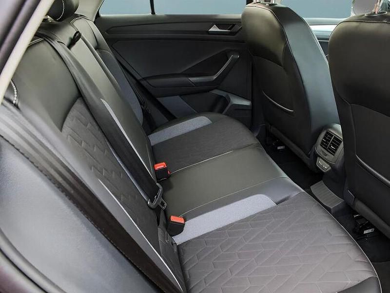 Gebraucht VW T-Roc 150 PS (110 kW) 2025 Schwarz SUV