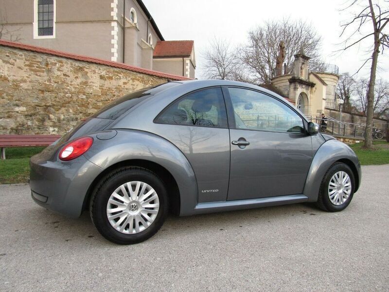 Gebraucht VW New Beetle 105 PS (77 kW) 2008 Grau metallic Kleinwagen