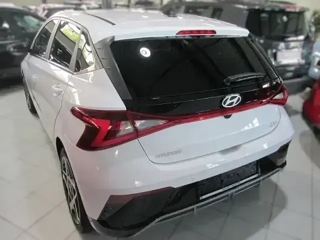 Gebraucht Hyundai i20 Prime 101 PS (74 kW) 2025 Weiss Kleinwagen