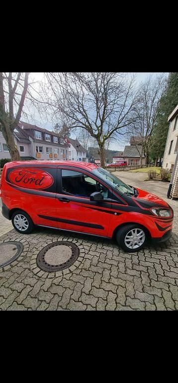 Rot Gebraucht 2020 Ford Transit Van / Kleinbus | 8.200 € (Superpreis) - Bild 1/4