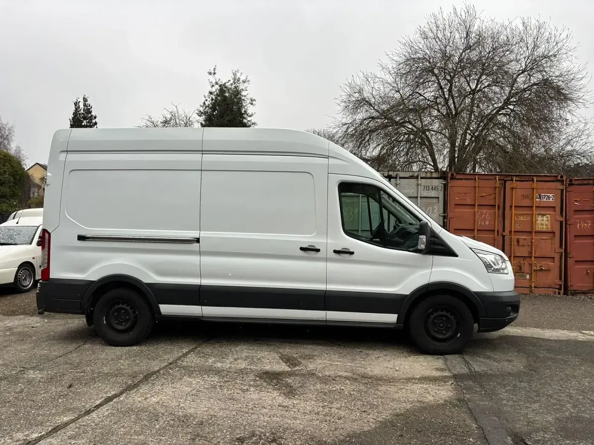 Gebraucht Ford Transit 130 PS (95 kW) 2017 Weiß Van / Kleinbus
