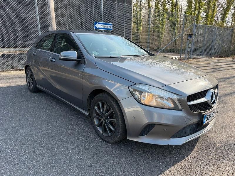 Gebraucht Mercedes A200 136 PS (100 kW) 2016 Grau Limousine