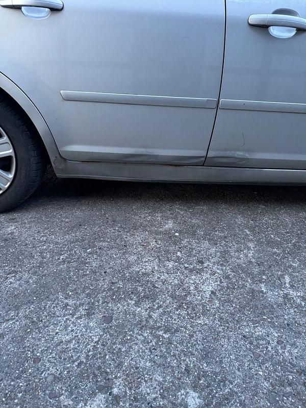 Gebraucht Ford C-MAX Ambiente 101 PS (74 kW) 2009 Grau Van / Kleinbus