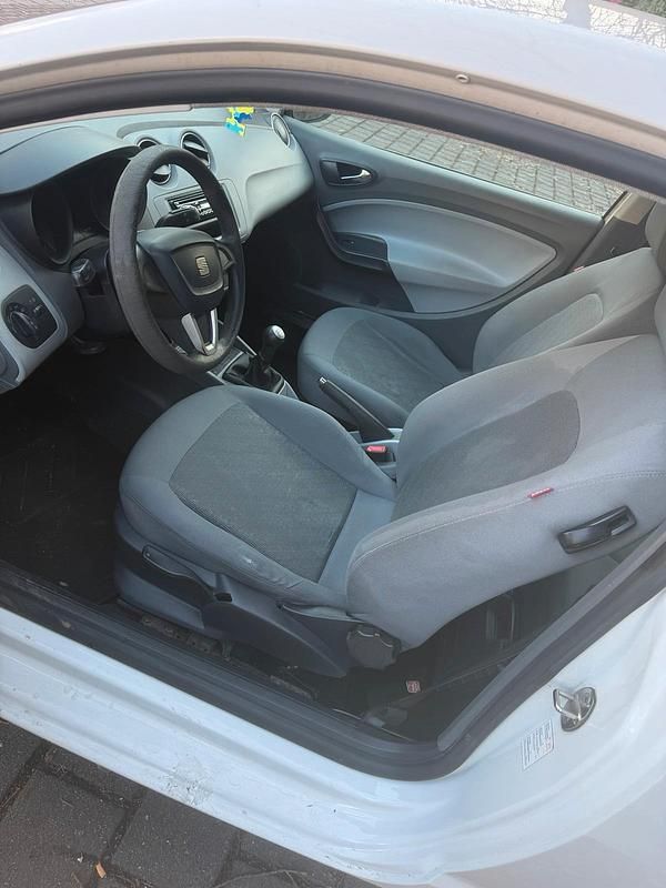 Gebraucht Seat Ibiza 69 PS (50 kW) 2009 Weiß Kleinwagen