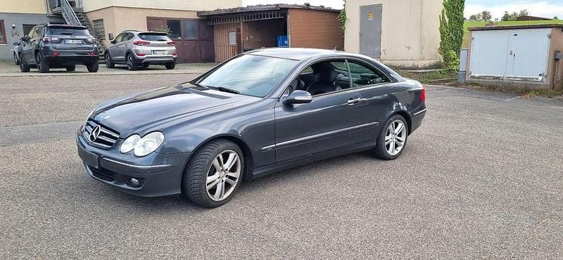 Grau Gebraucht 2008 Mercedes CLK280 Coupé | 4.599 € (Fairer Preis) - Bild 1/4
