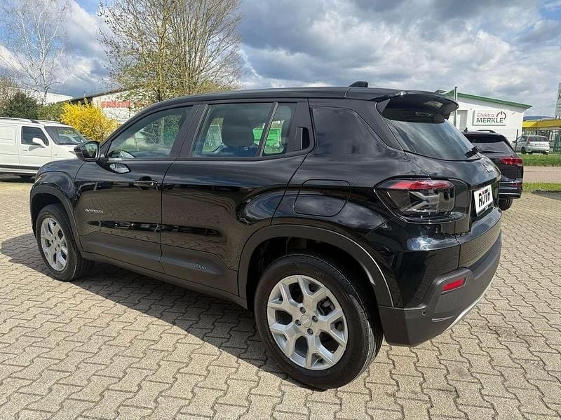 Neu Jeep Avenger Altitude 101 PS (74 kW) 2025 Schwarz SUV