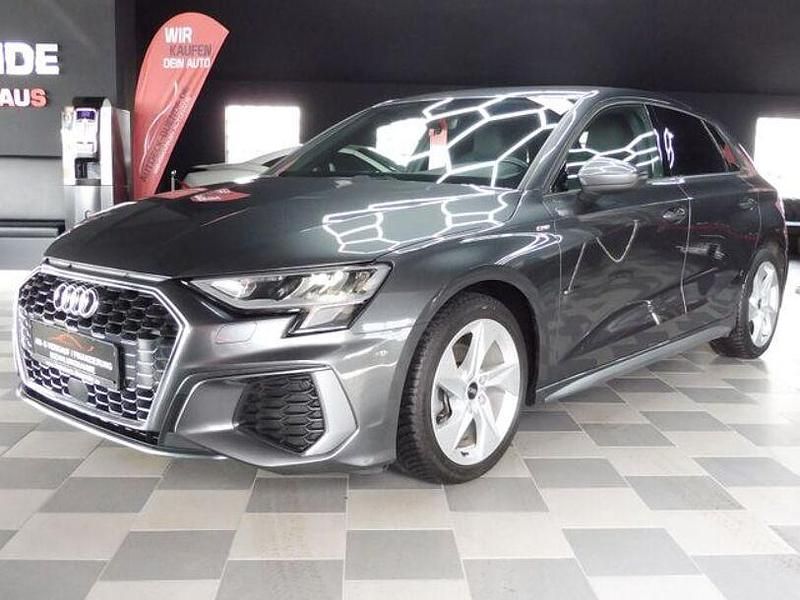 Gebraucht Audi A3 S-Line 150 PS (110 kW) 2023 Grau Limousine
