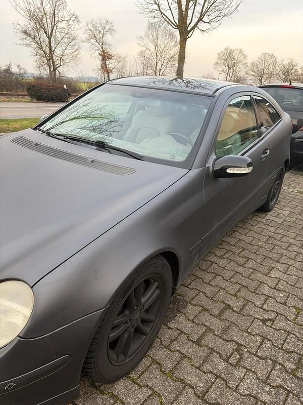 Gebraucht Mercedes C230 193 PS (141 kW) 2001 Grau Coupé