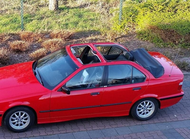 Gebraucht BMW 316 102 PS (75 kW) 1995 Rot Cabrio