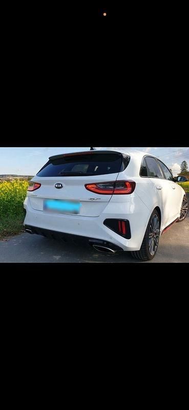 Gebraucht Kia Ceed GT GT 204 PS (150 kW) 2019 Weiß Limousine