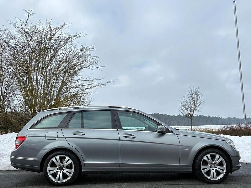 Gebraucht Mercedes C200 184 PS (135 kW) 2009 Silber Kombi