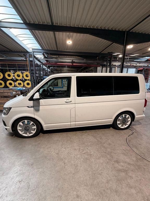 Gebraucht VW Transporter 200 PS (147 kW) 2019 Weiß Van
